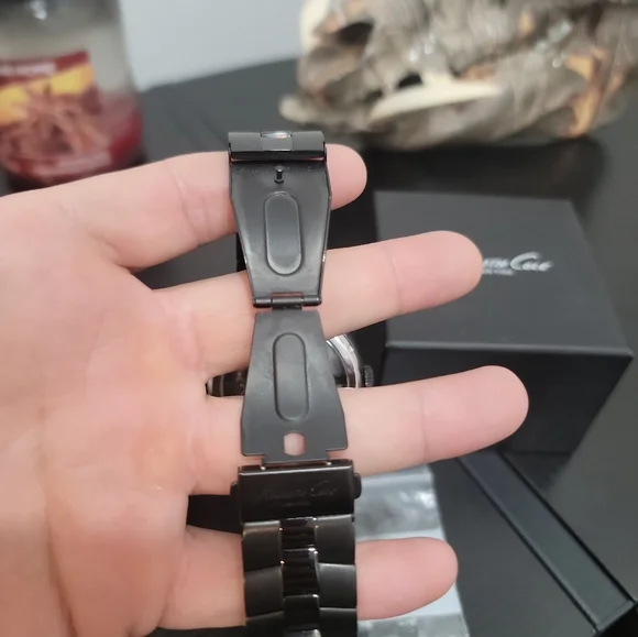 Kenneth Cole skeleton watch - Picture 7 of 8